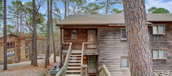 Crescent Cottage/12ESC Hosted by LOVR