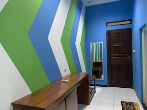 Family Room, Mountain View | Desk, soundproofing