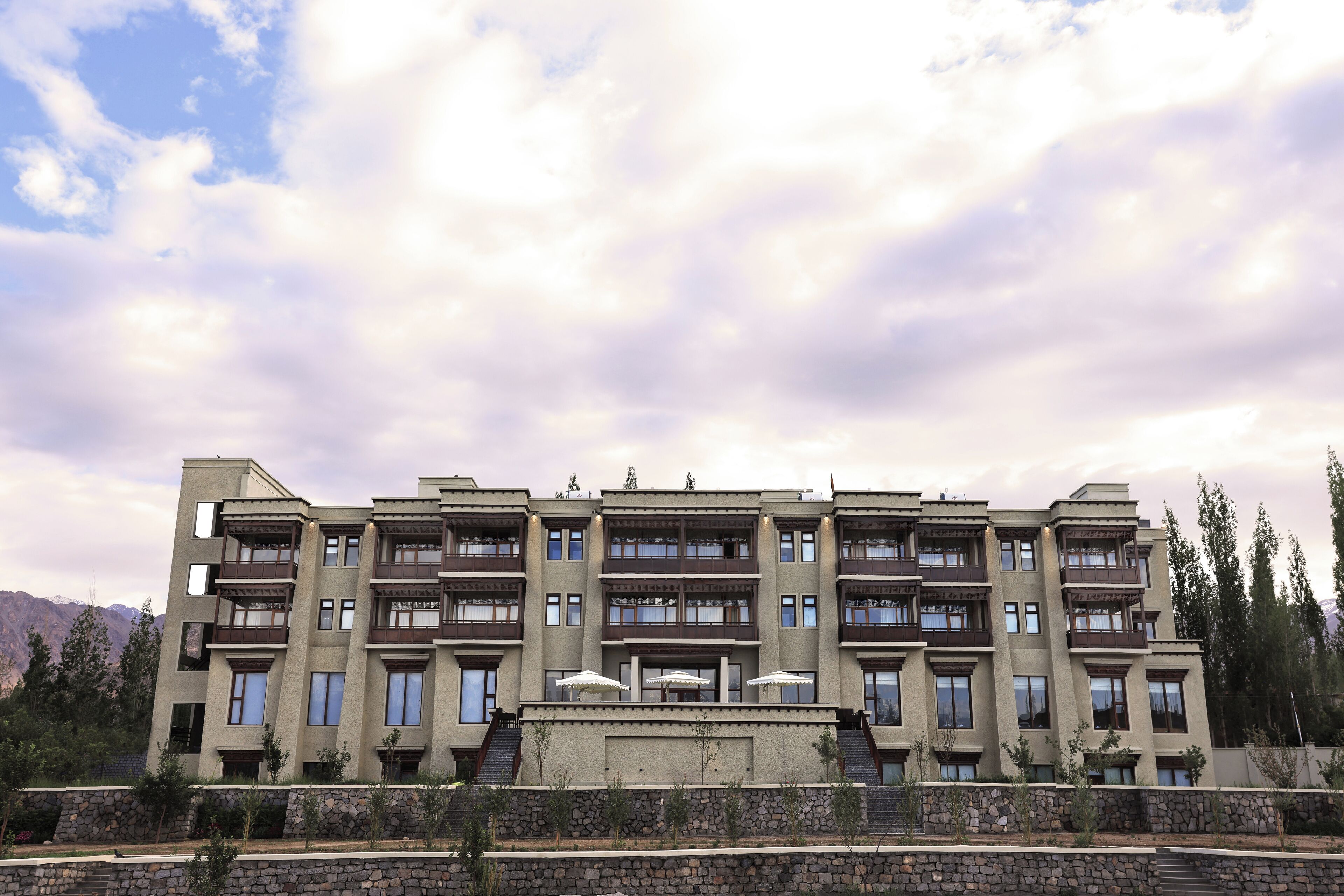 واجهة المنشأة