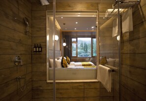 Shing Nang Premier Twin Room | Laptop workspace, soundproofing, iron/ironing board, free WiFi - HOTEL REWA LADAKH (Leh)