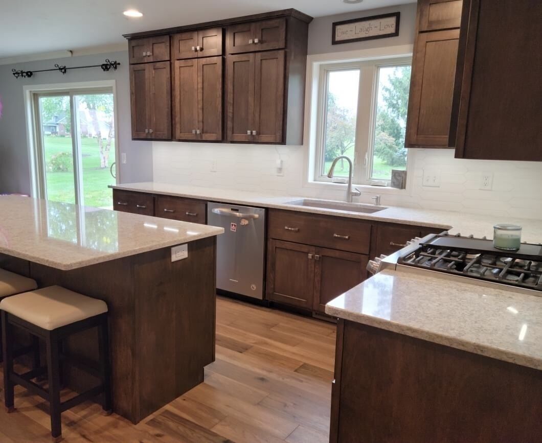 Spacious 3BR w/ Covered Patio 14 miles from EAA