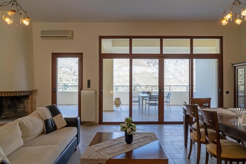 House of Papadogiannis