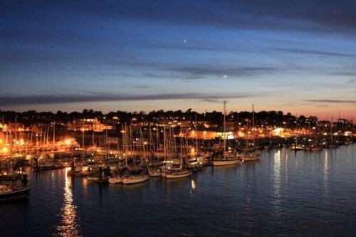 Impeccable 3 bed 2 bath Central Cowes Cottage