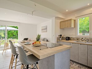 Dining - Kermorvan by Interhome (Plougrescant)