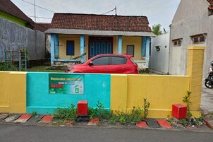 Fachada de la propiedad