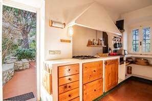 Refrigerador, horno y lavavajillas 