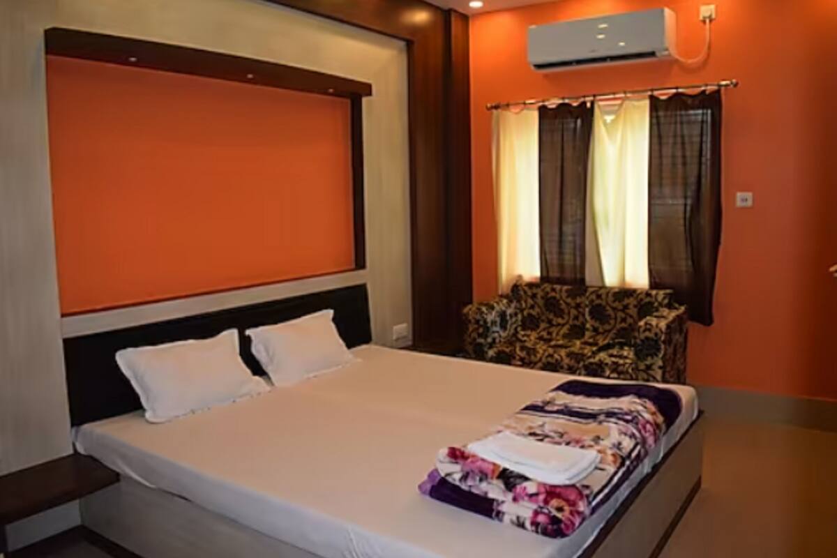 Individually decorated, free WiFi, bed sheets
