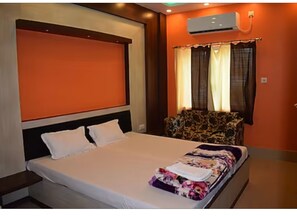 1 bedroom, individually decorated, free WiFi, bed sheets
