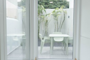 Interior - WelcomeBuddy - Casa Carolina - Stylish Retreat (Ponta Delgada)