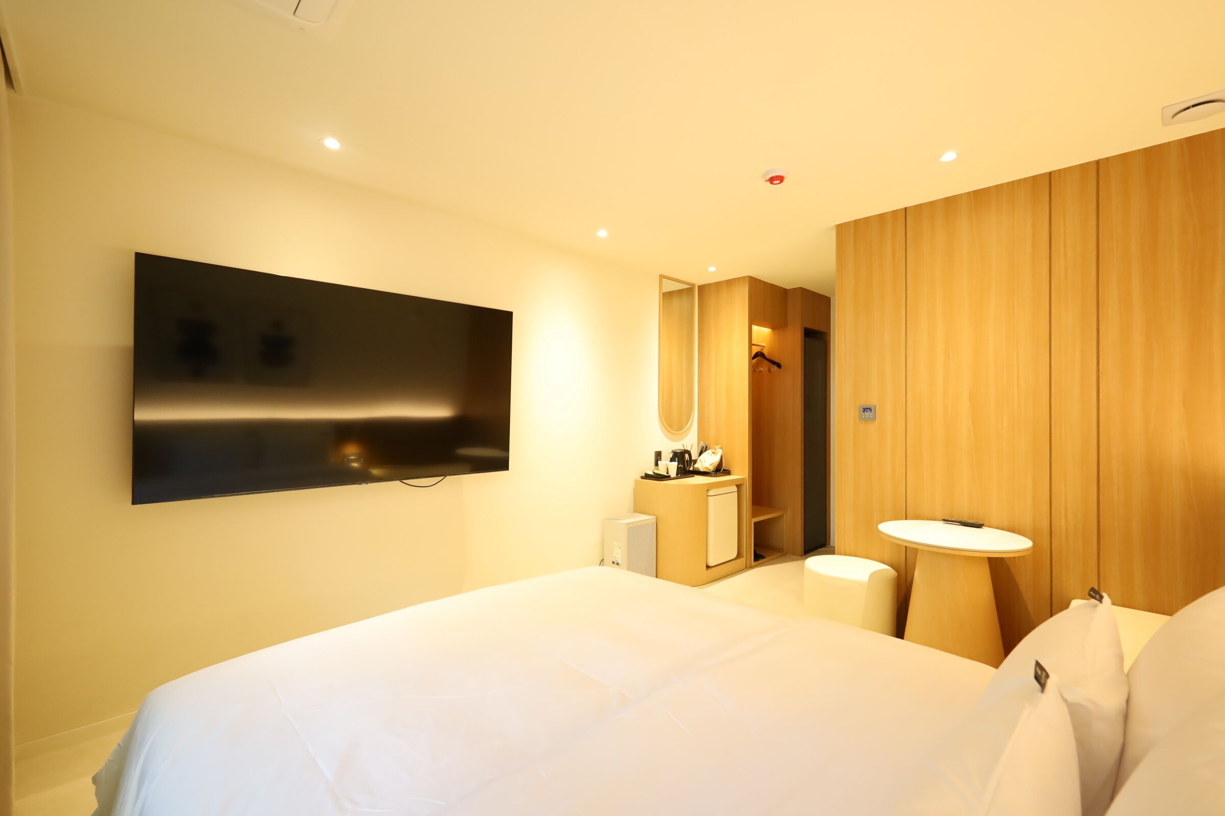 Premium Terrace | Laptop workspace, free WiFi