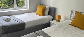 Black Door Malt - Huku Kwetu