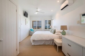 3 chambres, fer et planche à repasser, Wi-Fi, literie fournie