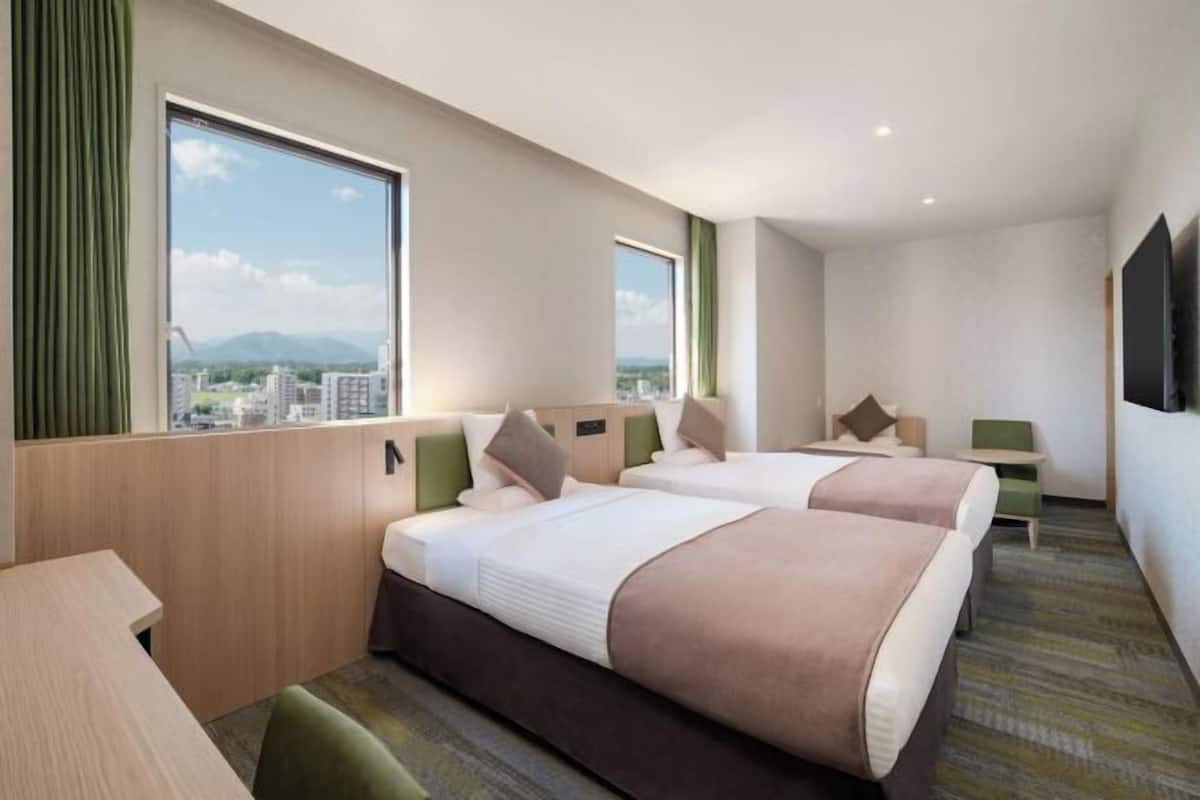 Wifi gratis y ropa de cama