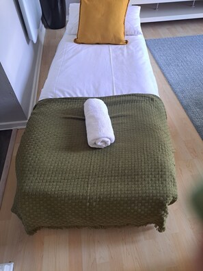 Business Apartment | 1 bedroom, premium bedding, individually decorated - Green Door Malt - Huku Kwetu (Dunstable)