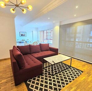 TV - Trendy Chic Two Bedroom in the Heart of Zamalek 🌟 (Cairo Governorate)