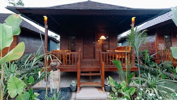 Villa One Bedroom | Minibar, desk, free WiFi, bed sheets