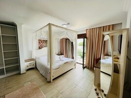 Standard Double Room | Iron/ironing board, free WiFi