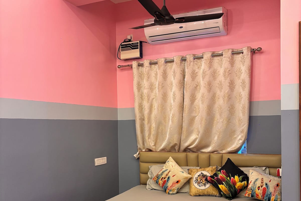 Quarto premium | 1 quarto, escrivaninha, Wi-Fi de cortesia