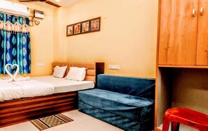 Kamar Basic | 1 kamar tidur, meja kerja, dan Wi-Fi gratis