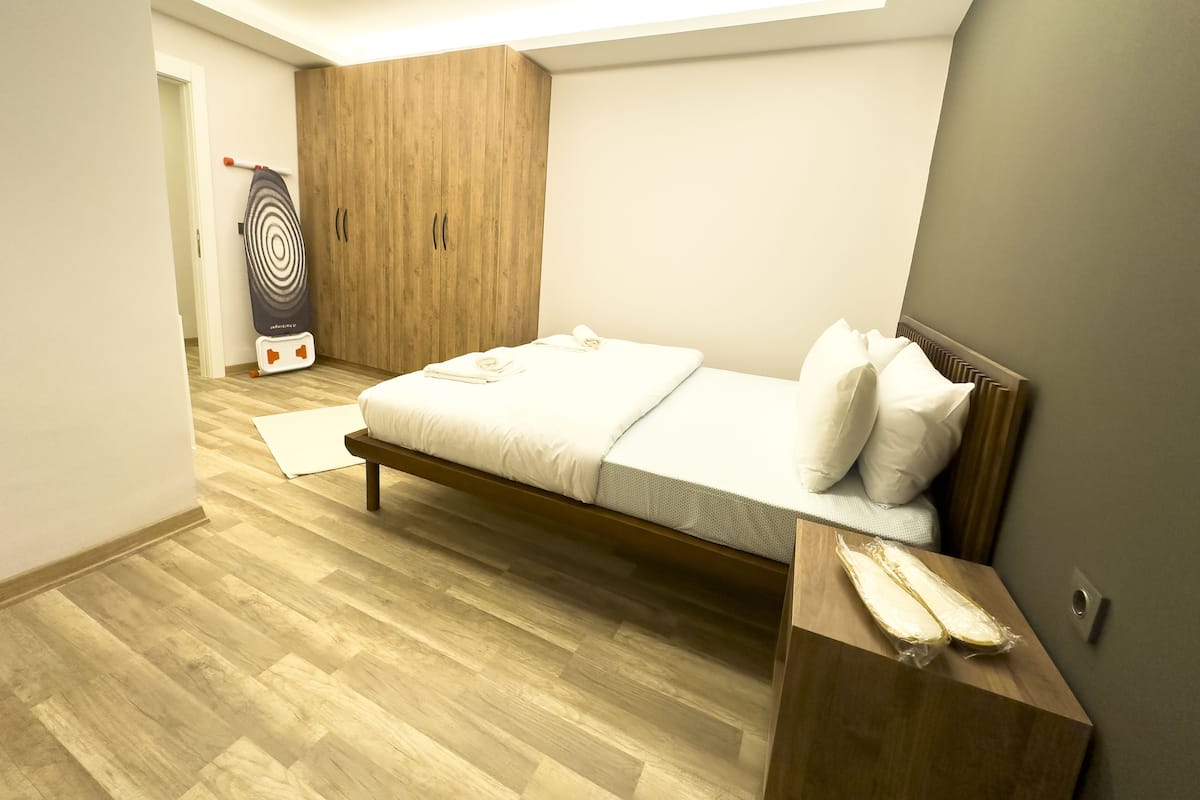 Junior Room | 1 bedroom, Egyptian cotton sheets, premium bedding, iron/ironing board