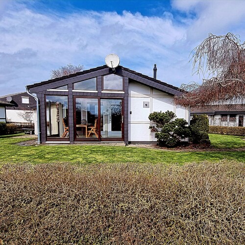 Bungalow Namenlos directly on the North Sea