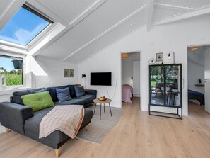 3 室のベッドルーム、WiFi