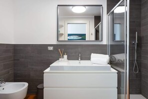 Shower, hair dryer, towels - Gemma nel golfo di Trieste (Duino-Aurisina)