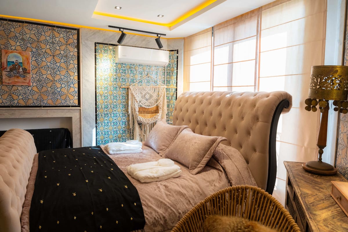 Suite Essaraya | Cortinas blackout, quartos à prova de som, roupa de cama
