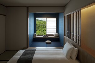 Japanese-Style Room, Non Smoking (Maximum 4 guests) | Minibar, in-room safe, desk, blackout drapes