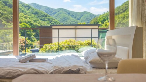 Hongcheon Noilgangmaeul Pet Pension