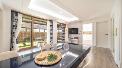 Hongcheon Noilgangmaeul Pet Pension