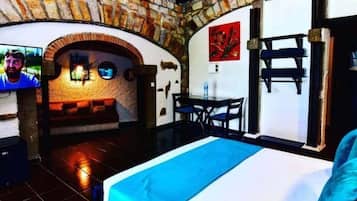 1 bedroom, minibar, blackout curtains, bed sheets