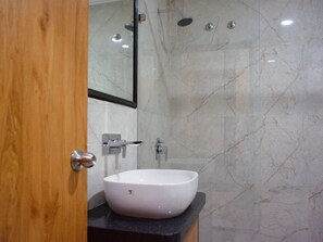 Kostenlose Toilettenartikel