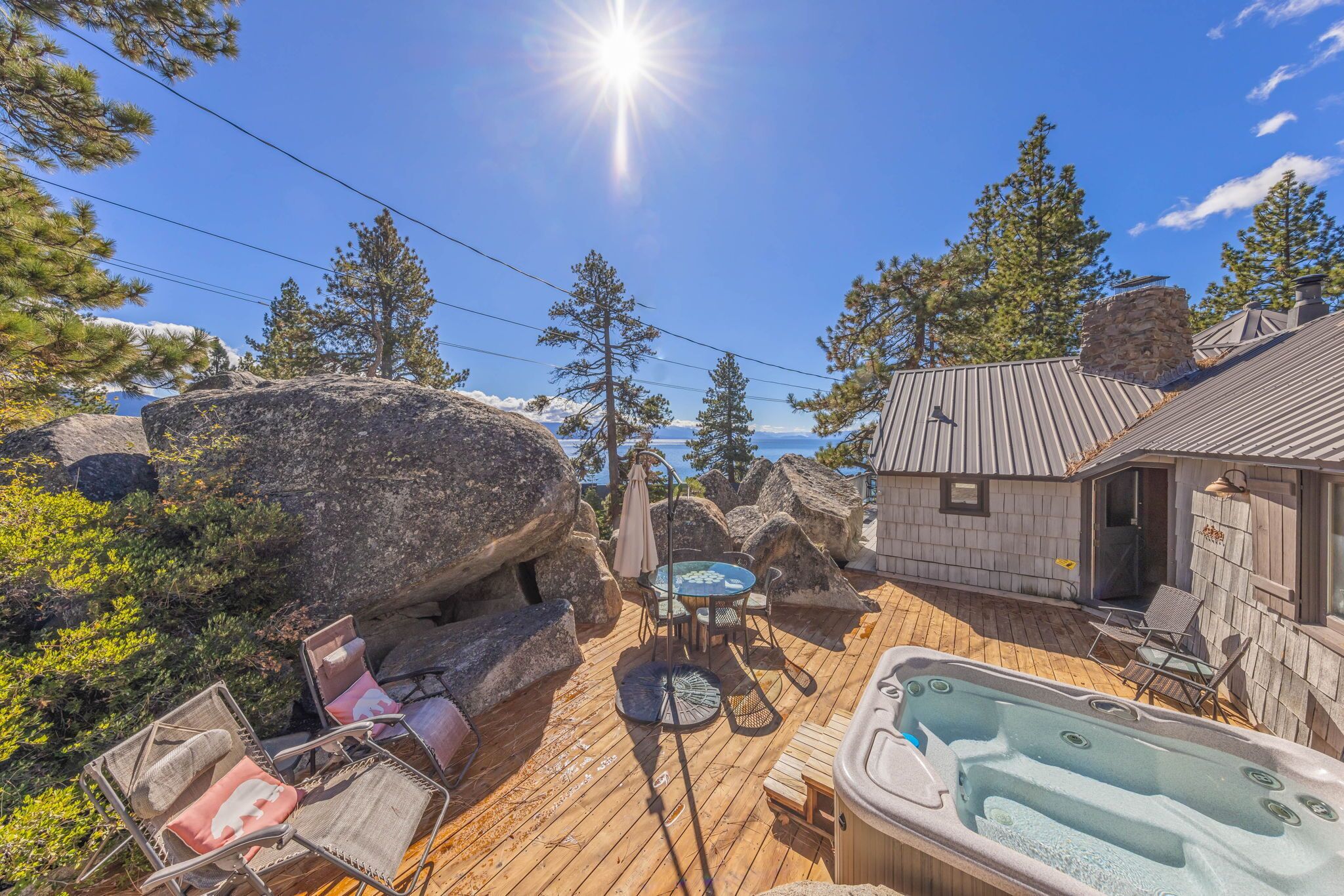 Rockpile Treehouse | Adventurous Living with Lake Views