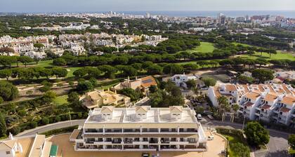 Cozy Apartment em Vilamoura num Condomínio Tranquilo Junto dos Campos de Golfe