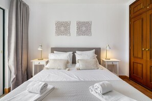 2 soverom, strykejern/-brett, wi-fi og sengetøy