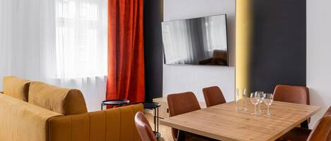 Grand Apartment | Living room