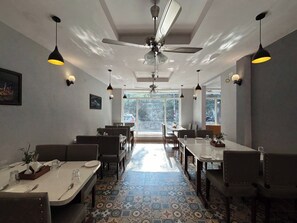 Restaurant - Aamod Feather Touch (Nainital)