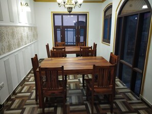 Phòng ăn