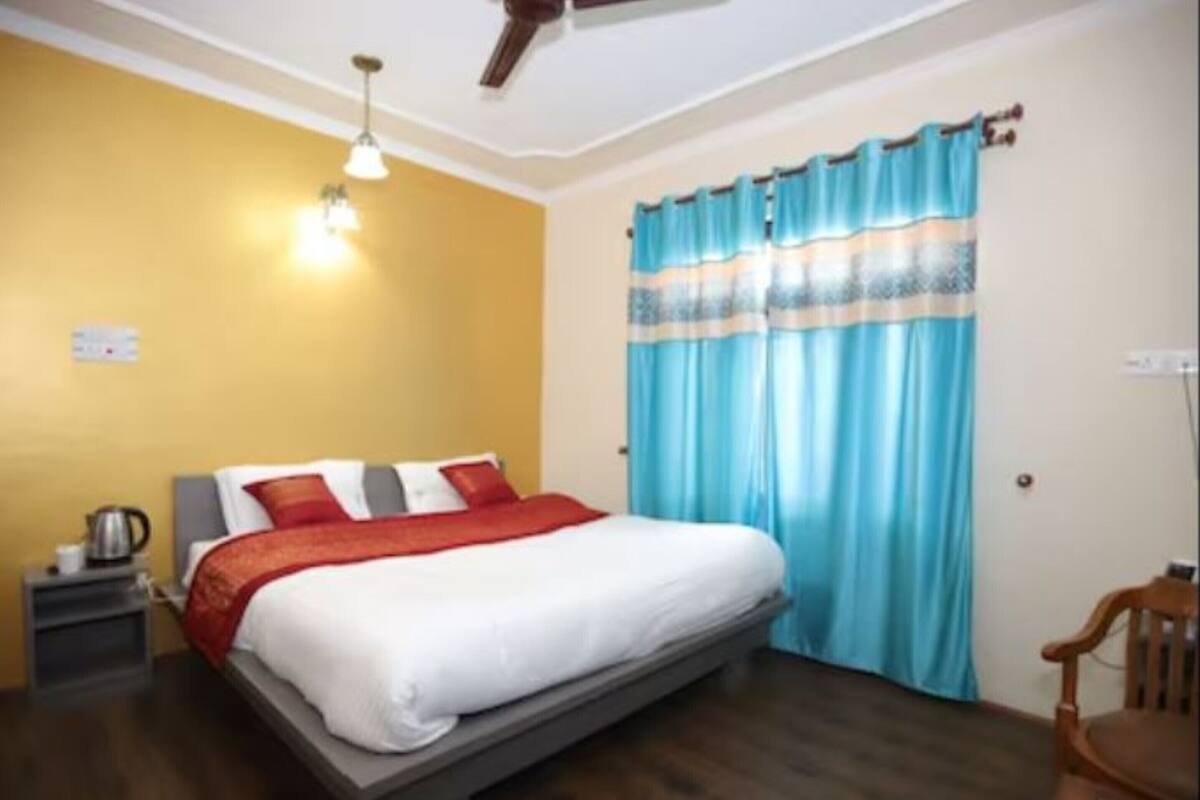 Wi-Fi de cortesia, roupa de cama