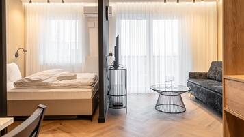 Deluxe Apartment, Non Smoking | Living area