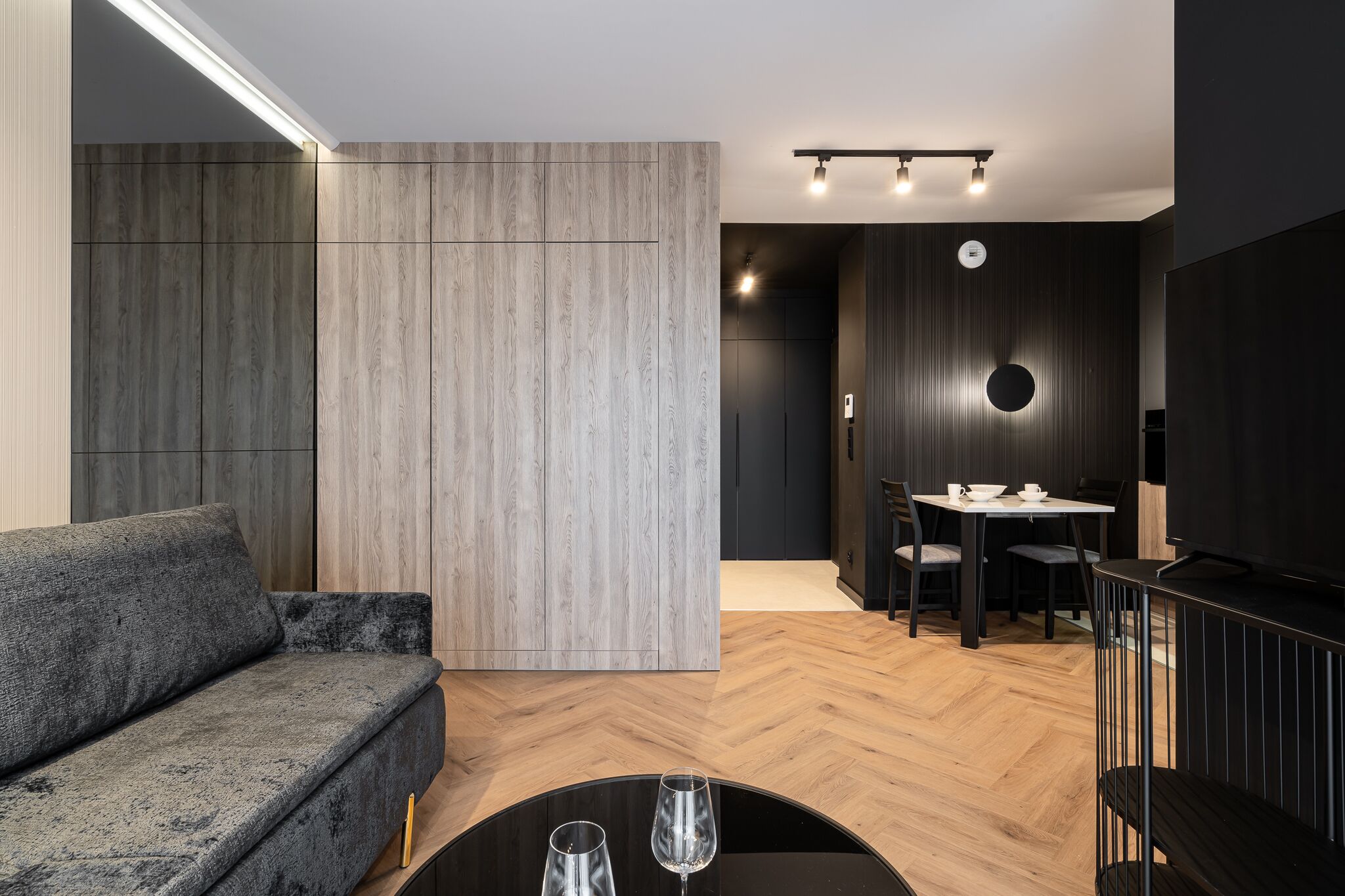 华丽公寓, 无烟房 | 起居区