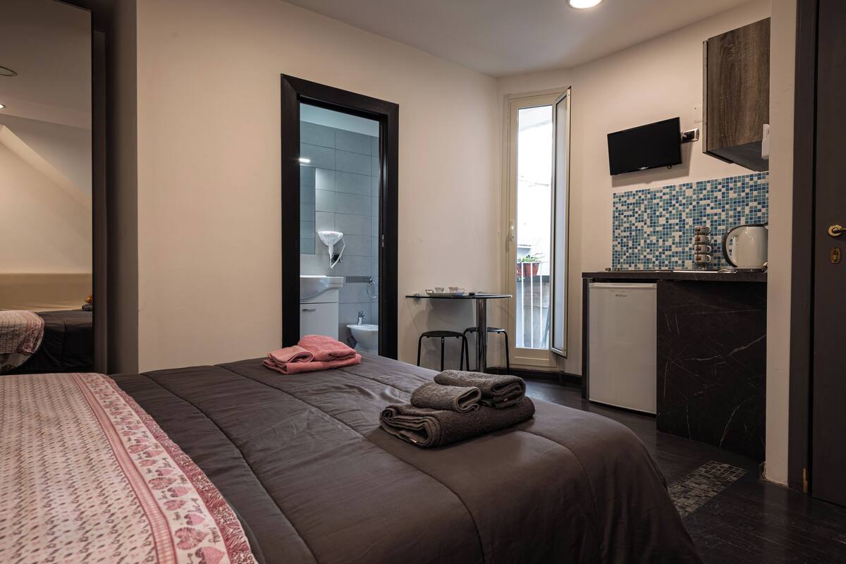 In-room safe, iron/ironing board, free WiFi