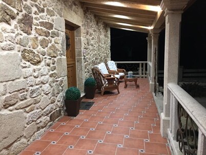 House - 4 Bedrooms with Pool - 4093