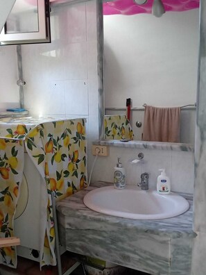 Comfort Apartment | Bathroom - VACANZE A META DI SORRENTO (Meta)