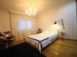 2 間睡房、床單