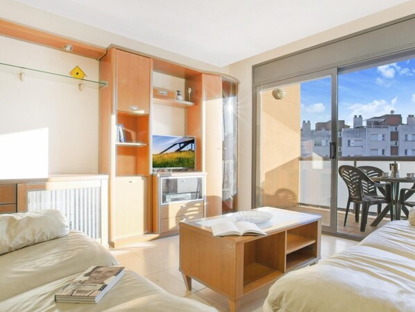 2 chambres, fer et planche à repasser
