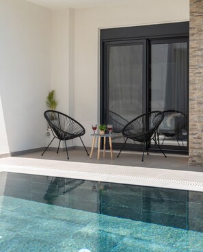 Exterior - Elegant & Stylish Villas With Shared Pool in Crete (Hersonissos)