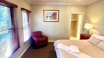 Desk, iron/ironing board, free WiFi, bed sheets