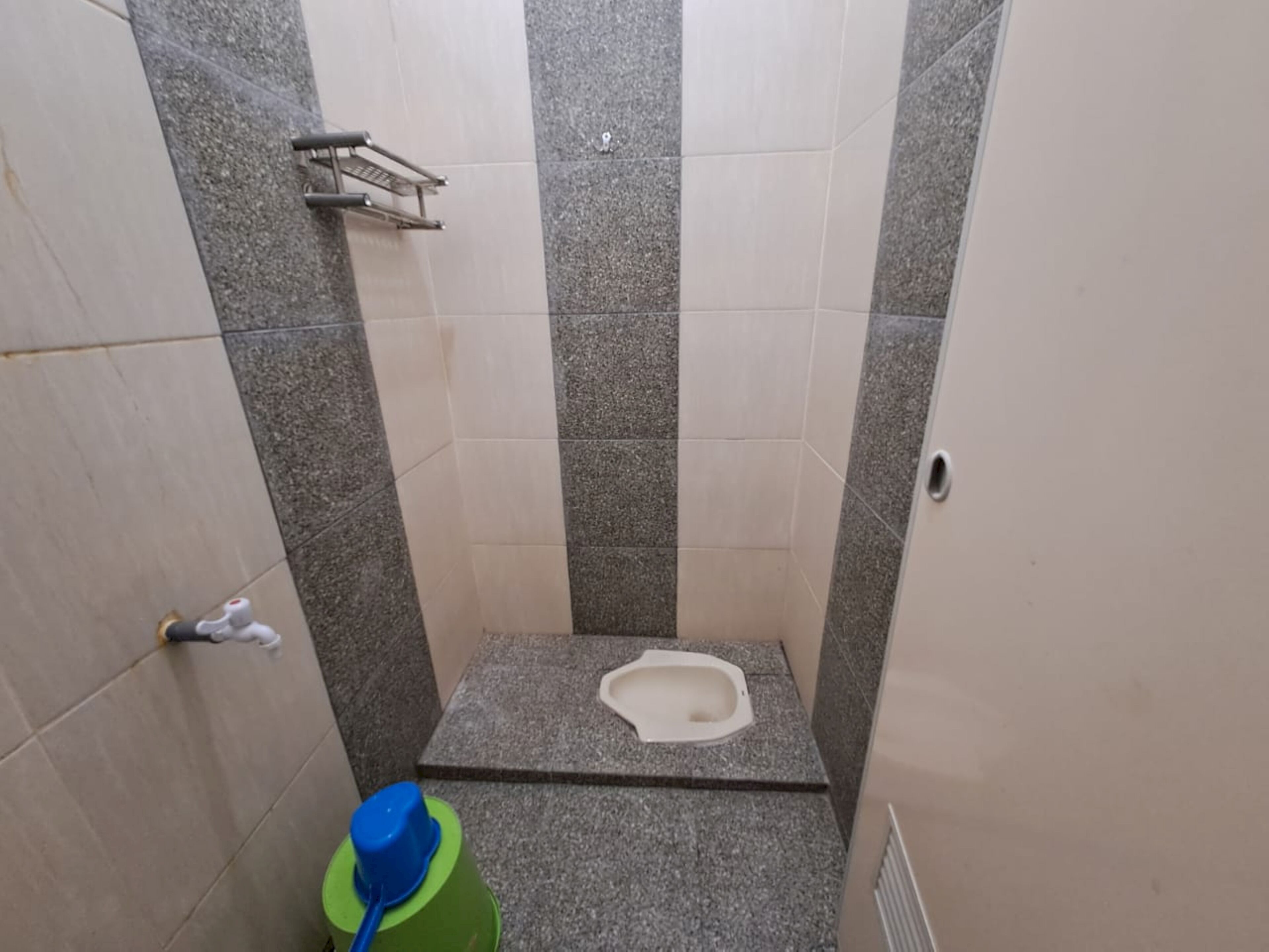 Economy Double Room | Bathroom | Shower, soap
